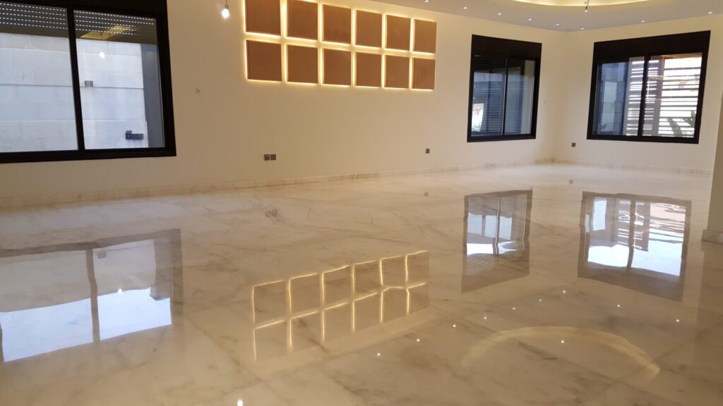 جلي وتلميع الرخام والبلاط بالكرستال